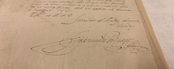 Odręcznie zapisany dokument.